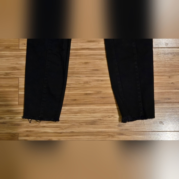 Loft Black Skinny Jeans with Zipper Pockets - Picture 2 of 6